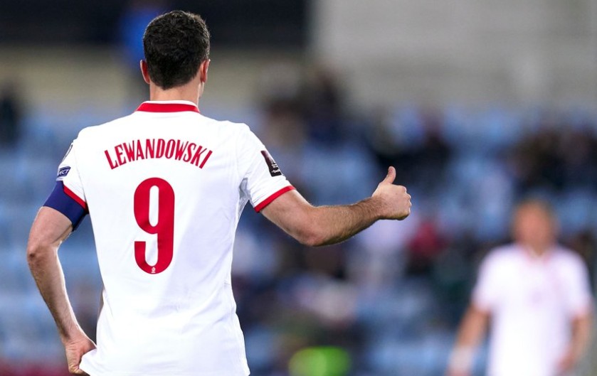 九游娱乐-莱万多夫斯基官方宣布出色发挥新规，SKT引发争议！