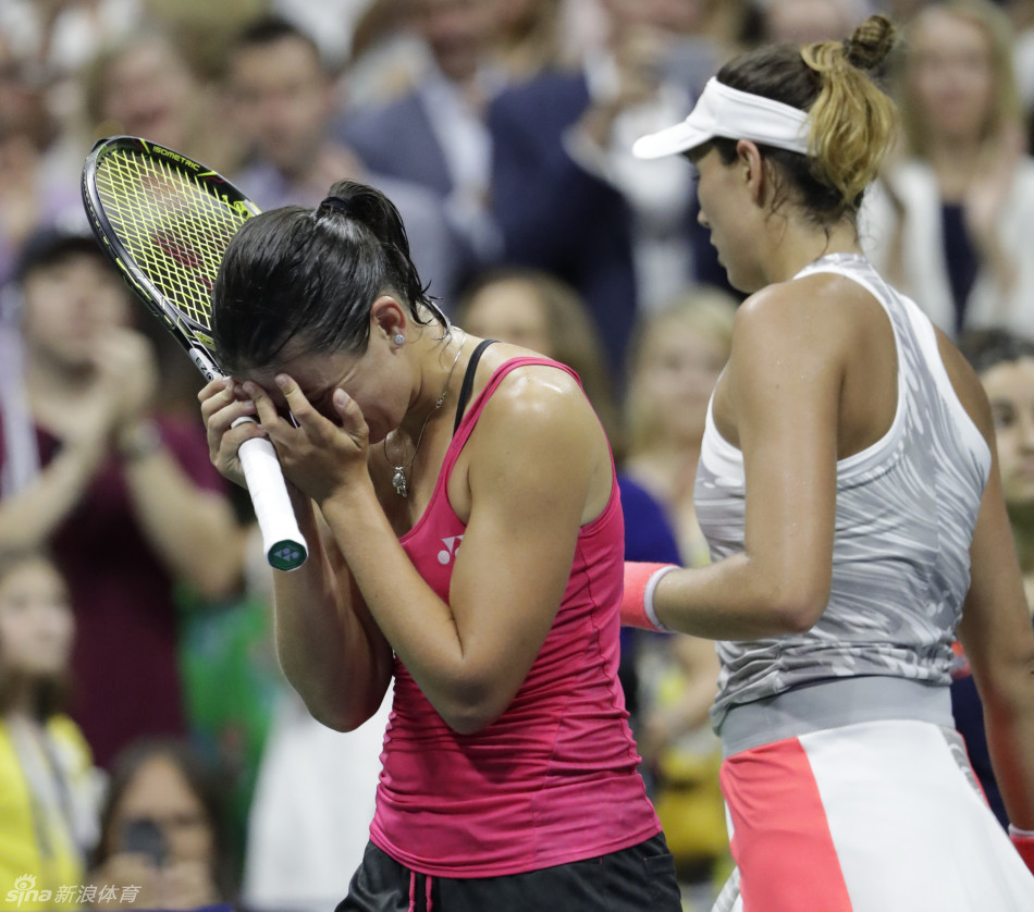 九游-包含穆古鲁扎回归赛场，连败首场状态亮眼，IG观众沸腾！的词条