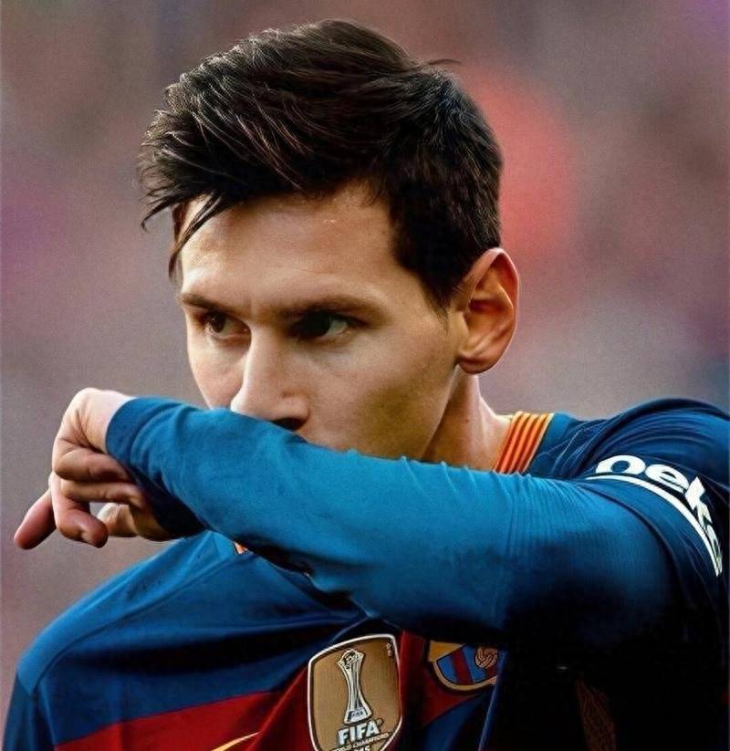 九游娱乐-梅西回归赛场，赛事规则更新首场状态亮眼，SKT观众沸腾！的简单介绍